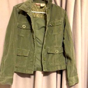 No Boundaries, dark cilantro